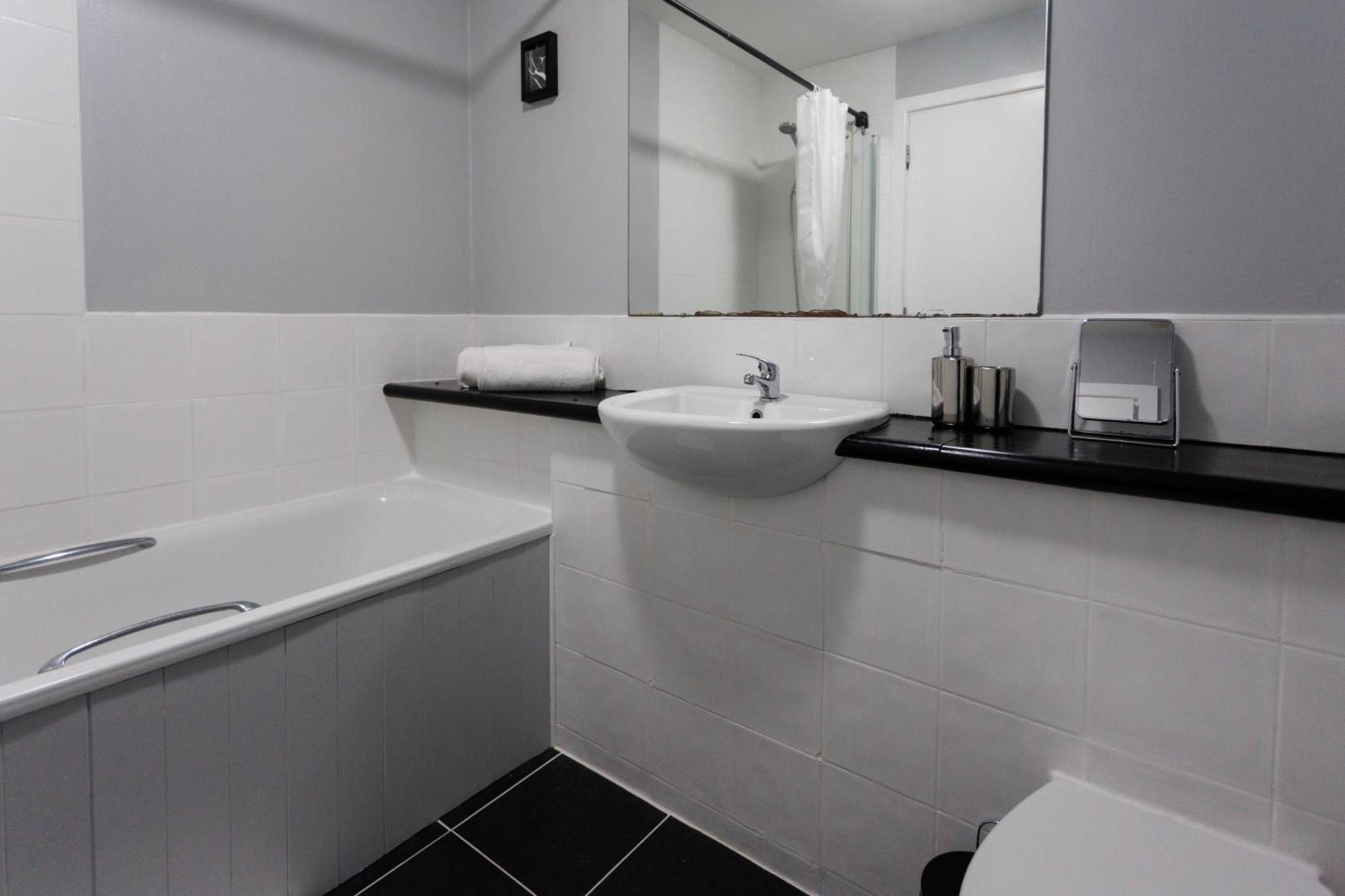 2 Bedroom Ground Floor Apartment Белфаст Екстер'єр фото